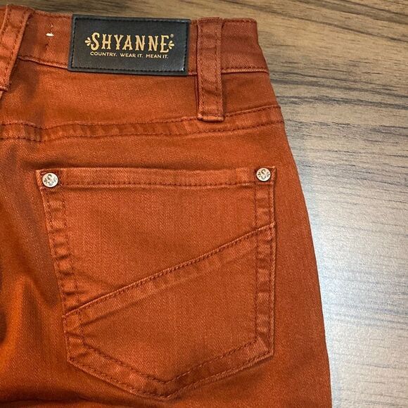 Shyanne Women’s Mid Rise Boot Cut Jeans - Picture 6 of 8